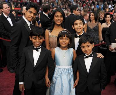 Dětské herce z Milionáře v chatrči vzali filmaři do Los Angeles na oscarový ceremoniál